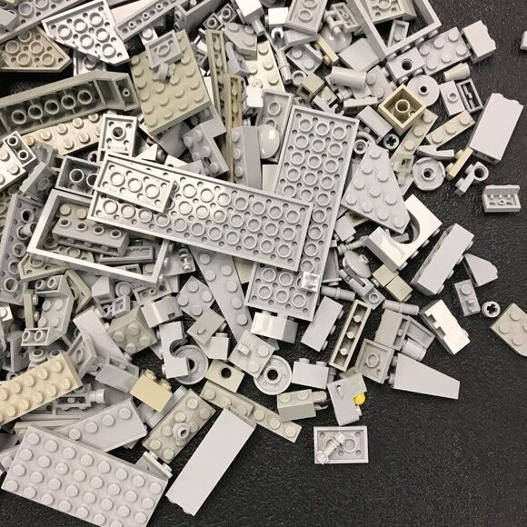 17 oz of Light Gray Lego -‎ mostly specialty pieces - Picture 5 of 6